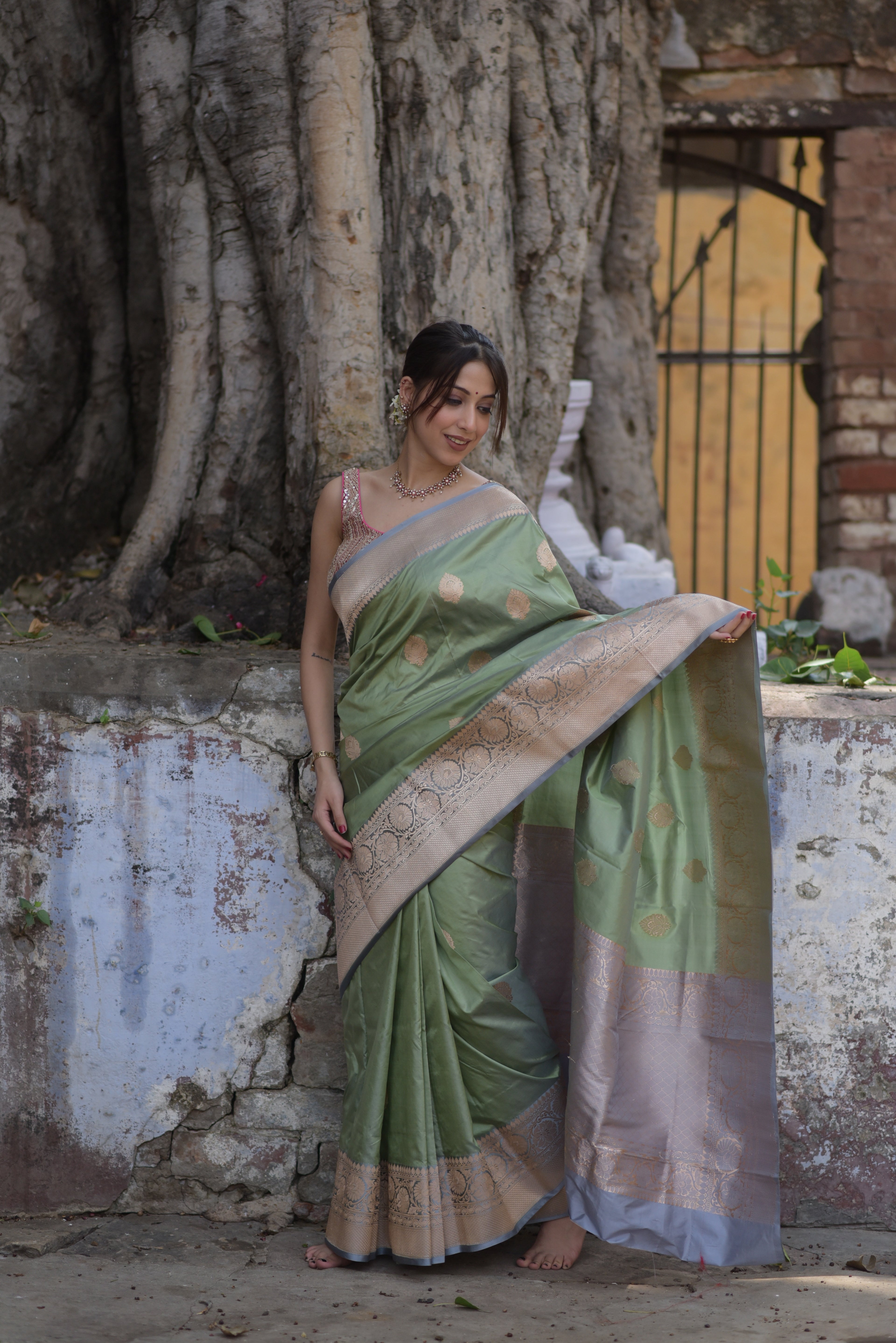 Tea Green Pure Handwoven Banarasi Katan Silk Saree