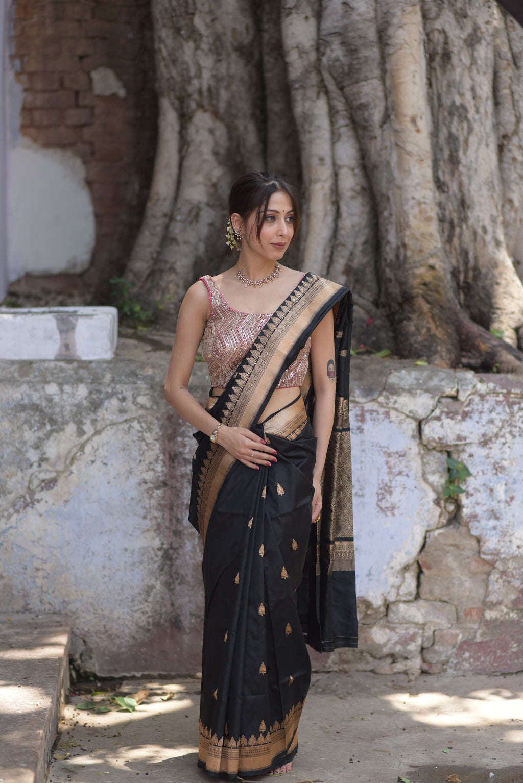 Black Pure Handwoven Banarasi Katan Silk Saree