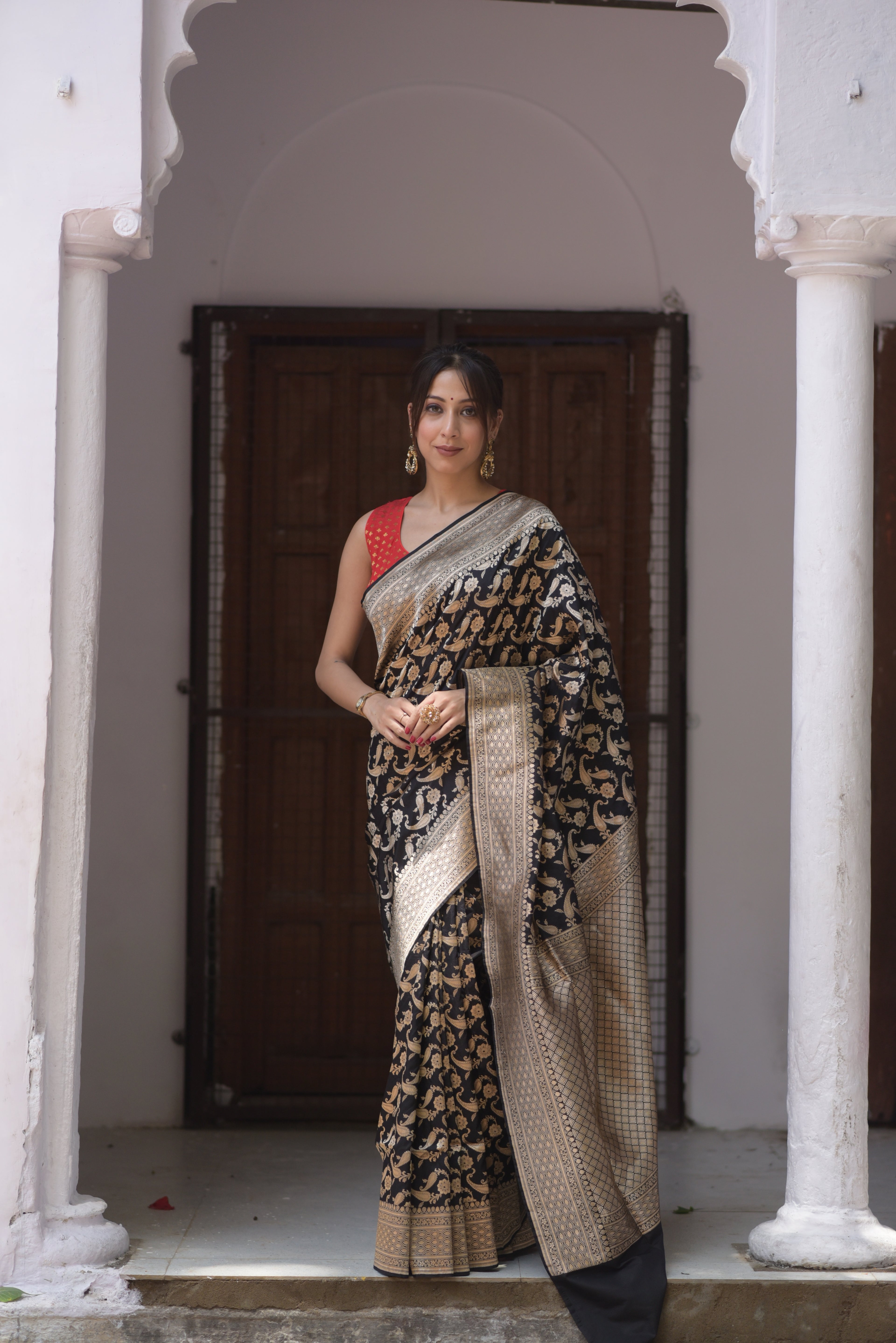 Black Jaal Pure Handwoven Banarasi Katan Silk Saree