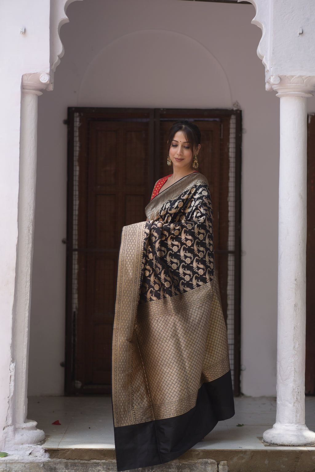 Black Jaal Pure Handwoven Banarasi Katan Silk Saree