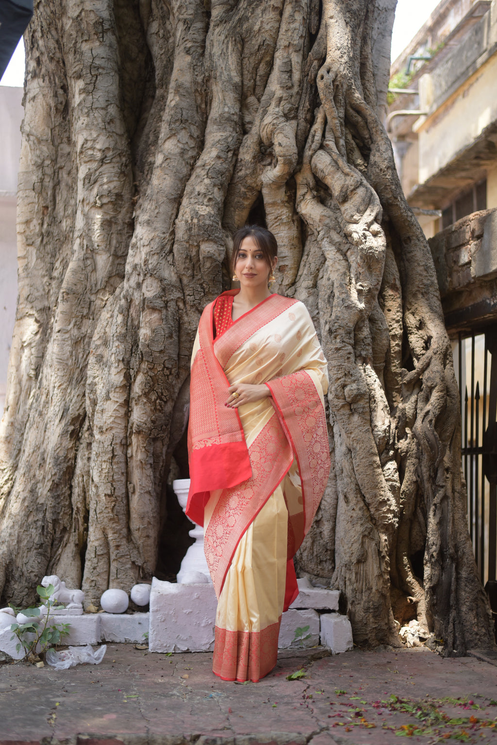 Traditional Cream Pure Handwoven Banarasi Katan Silk Saree