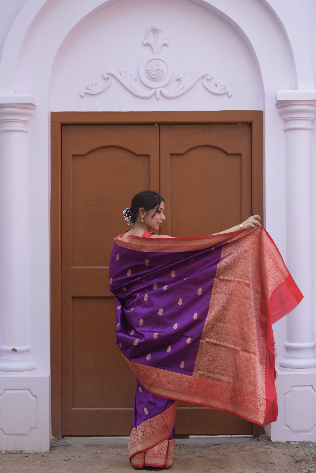 Voilet Pure Handwoven Banarasi Katan Silk Saree