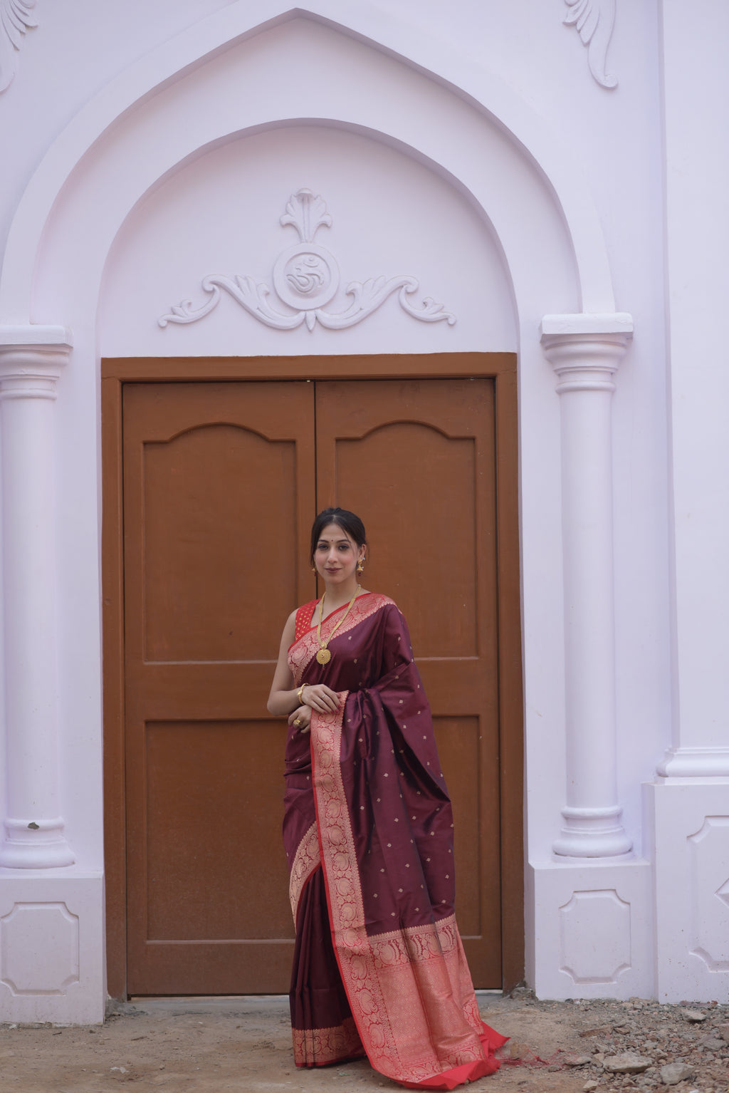Walnut brown Pure Handwoven Banarasi Katan Silk Saree