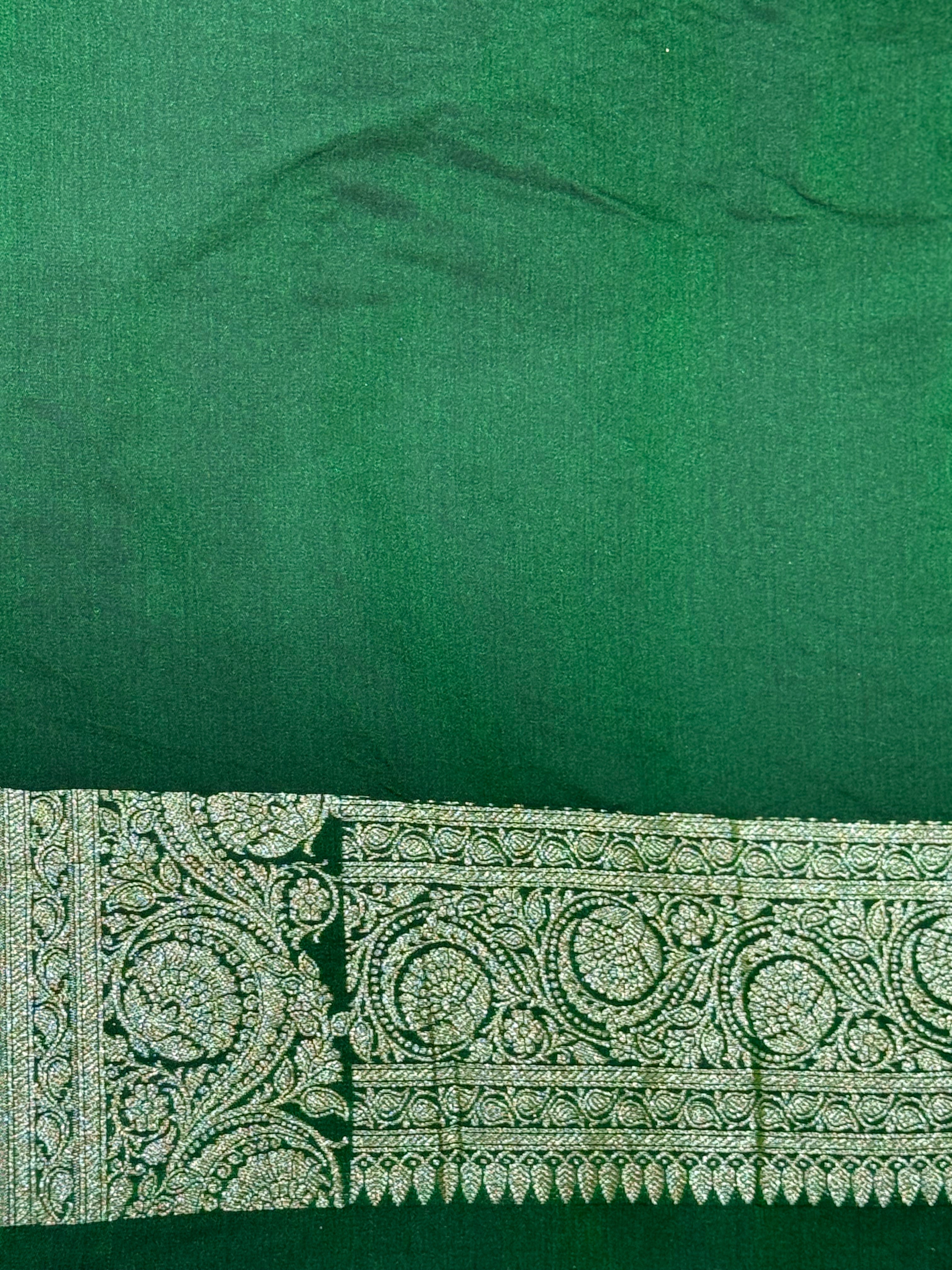 Deep Emerald Green Banarasi Mashru Katan Silk Saree