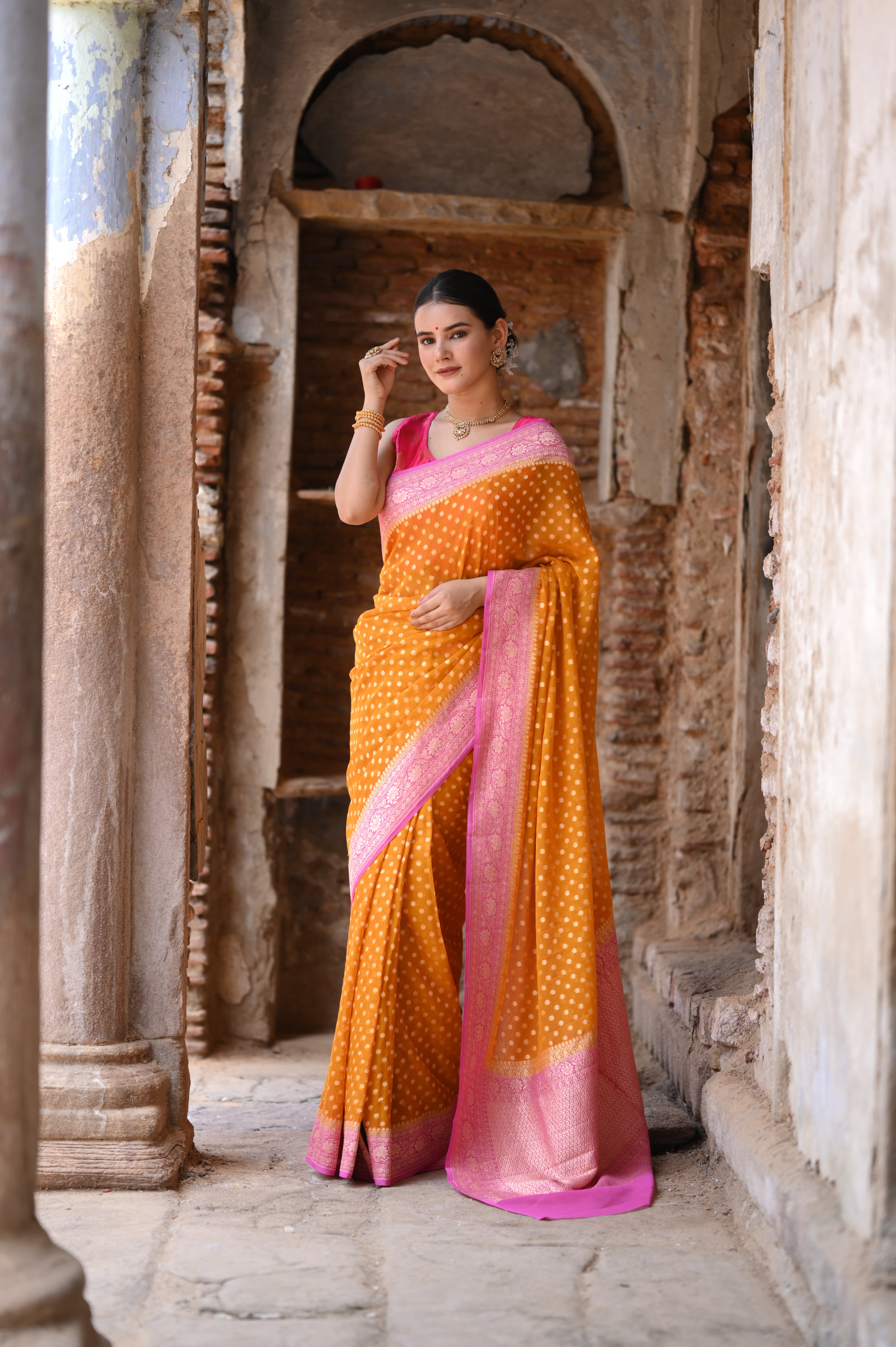 Goldenlush Khaddi Chiffon Handwoven Banarasi Saree