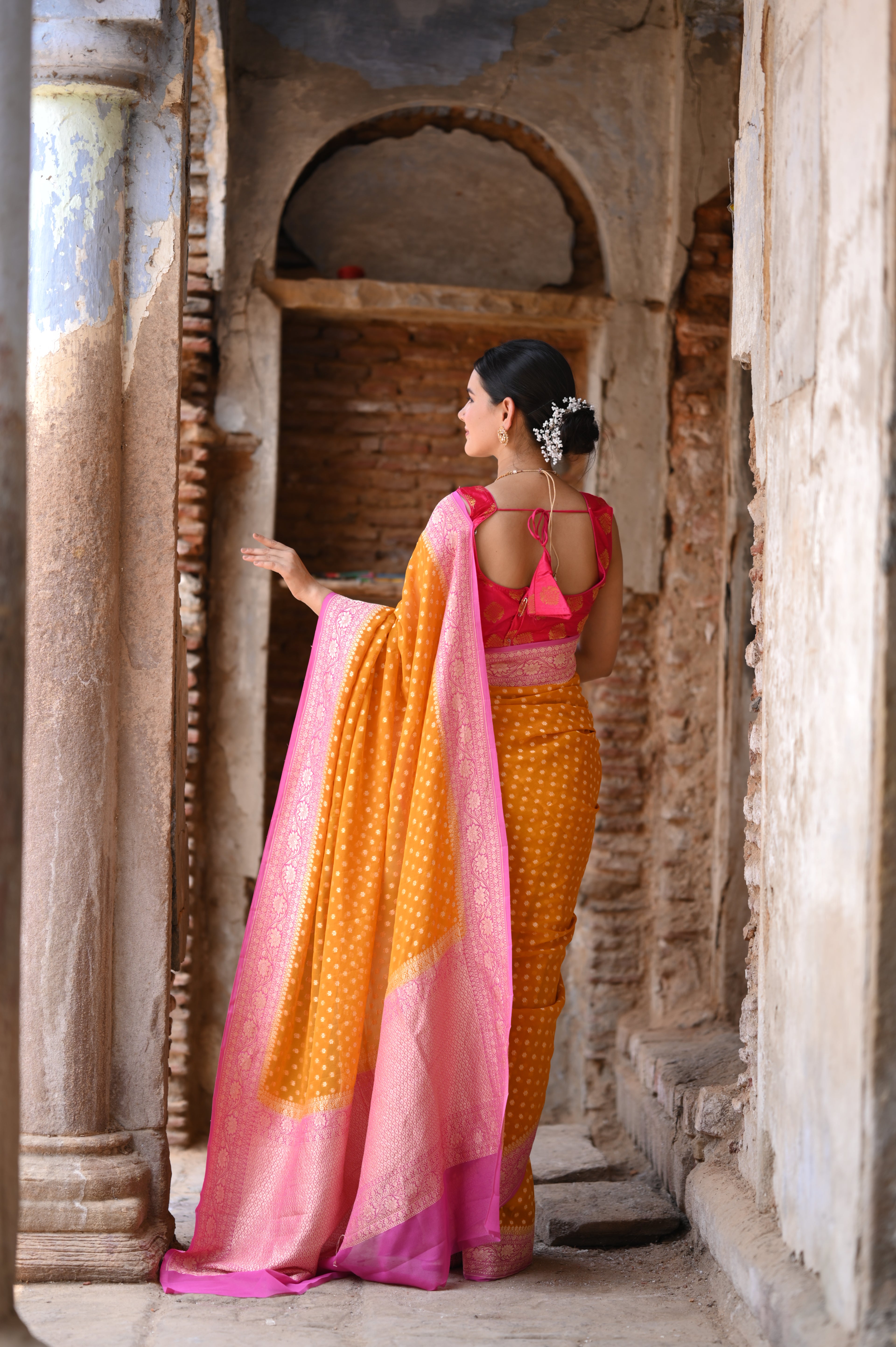 Goldenlush Khaddi Chiffon Handwoven Banarasi Saree