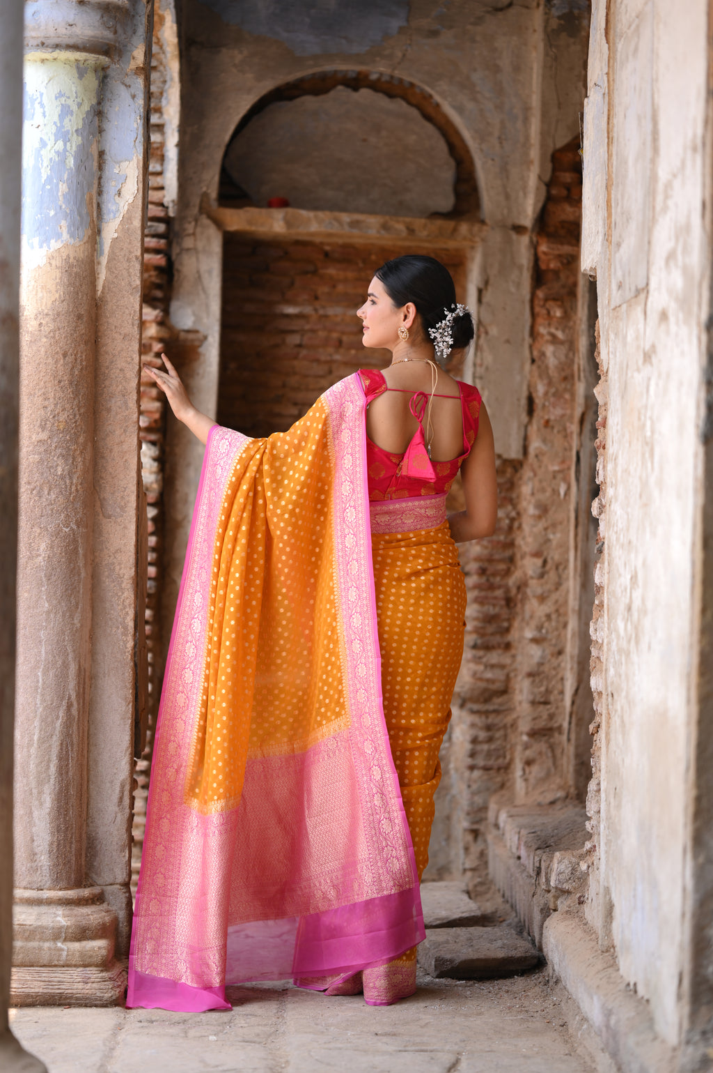 Goldenlush Khaddi Chiffon Handwoven Banarasi Saree