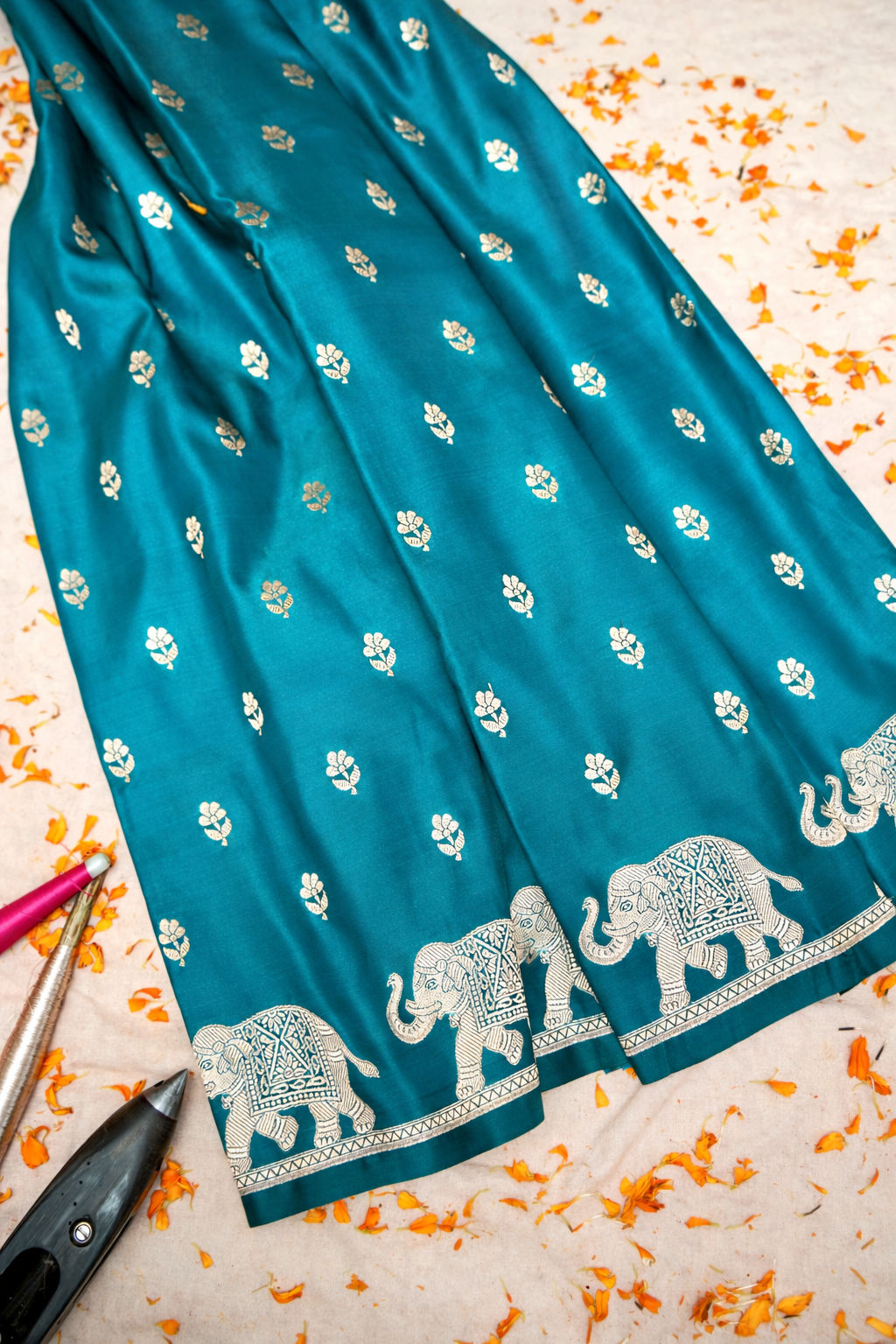 TEAL GREEN BANARASI MASHRU KATAN SILK SAREE (ELEPHANT BORDER)