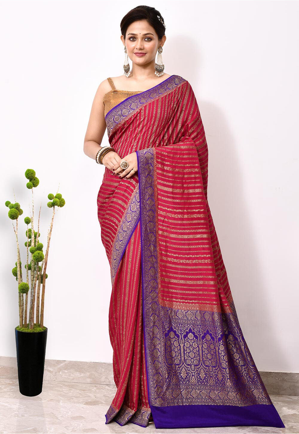 Red Chiffon Silk Handwoven Banaras Saree