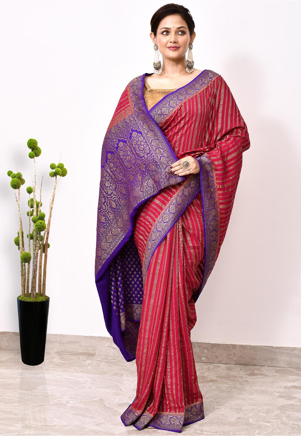 Red Chiffon Silk Handwoven Banaras Saree