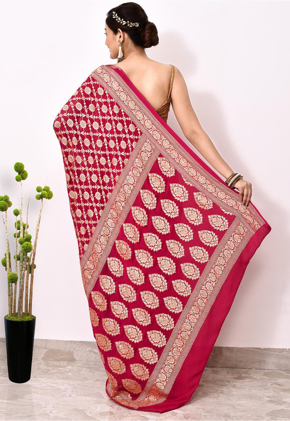 Red Chiffon Silk Handwoven Banaras Saree