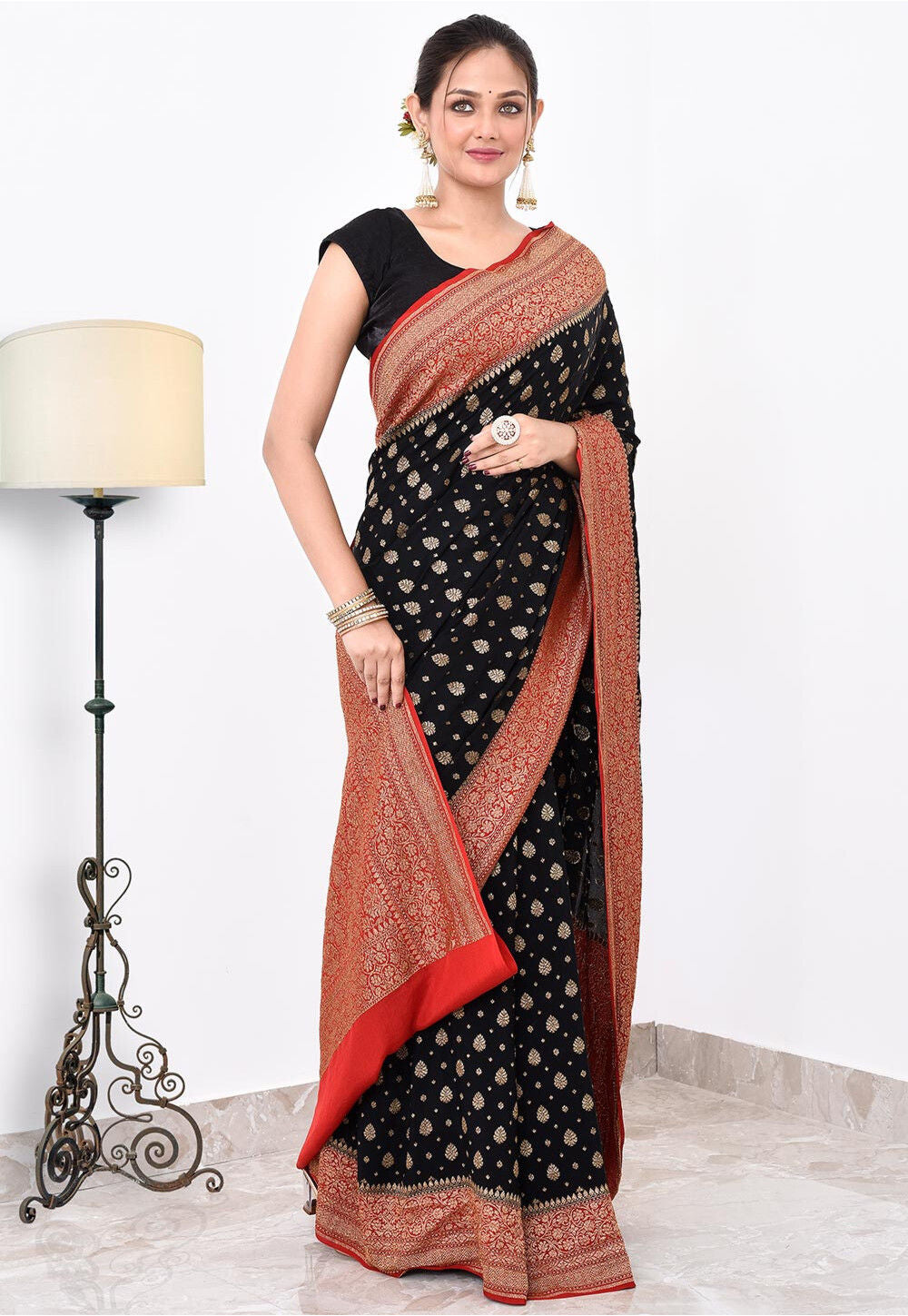 Crepe Silk Handwoven Banaras Saree