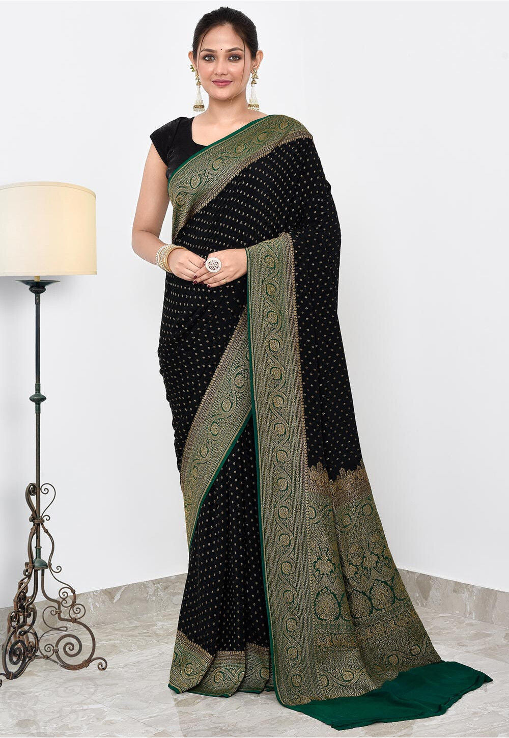 Crepe Silk Handwoven Banaras Saree