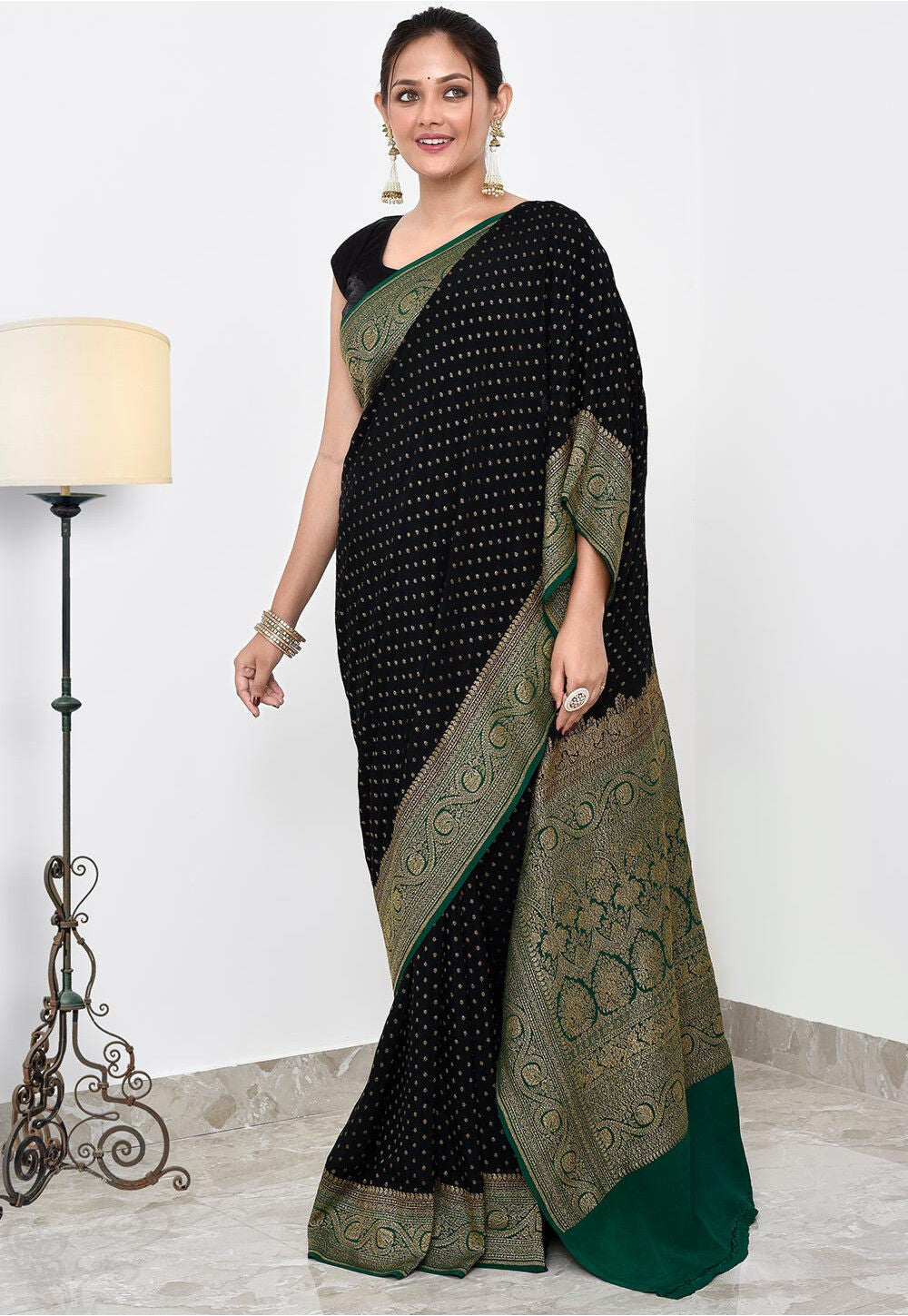 Crepe Silk Handwoven Banaras Saree