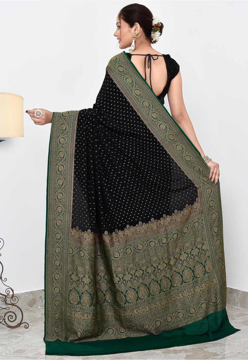 Crepe Silk Handwoven Banaras Saree