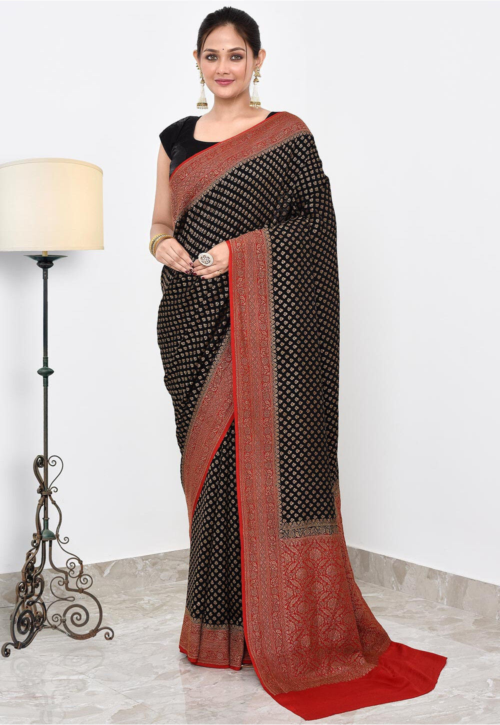 Crepe Silk Handwoven Banaras Saree