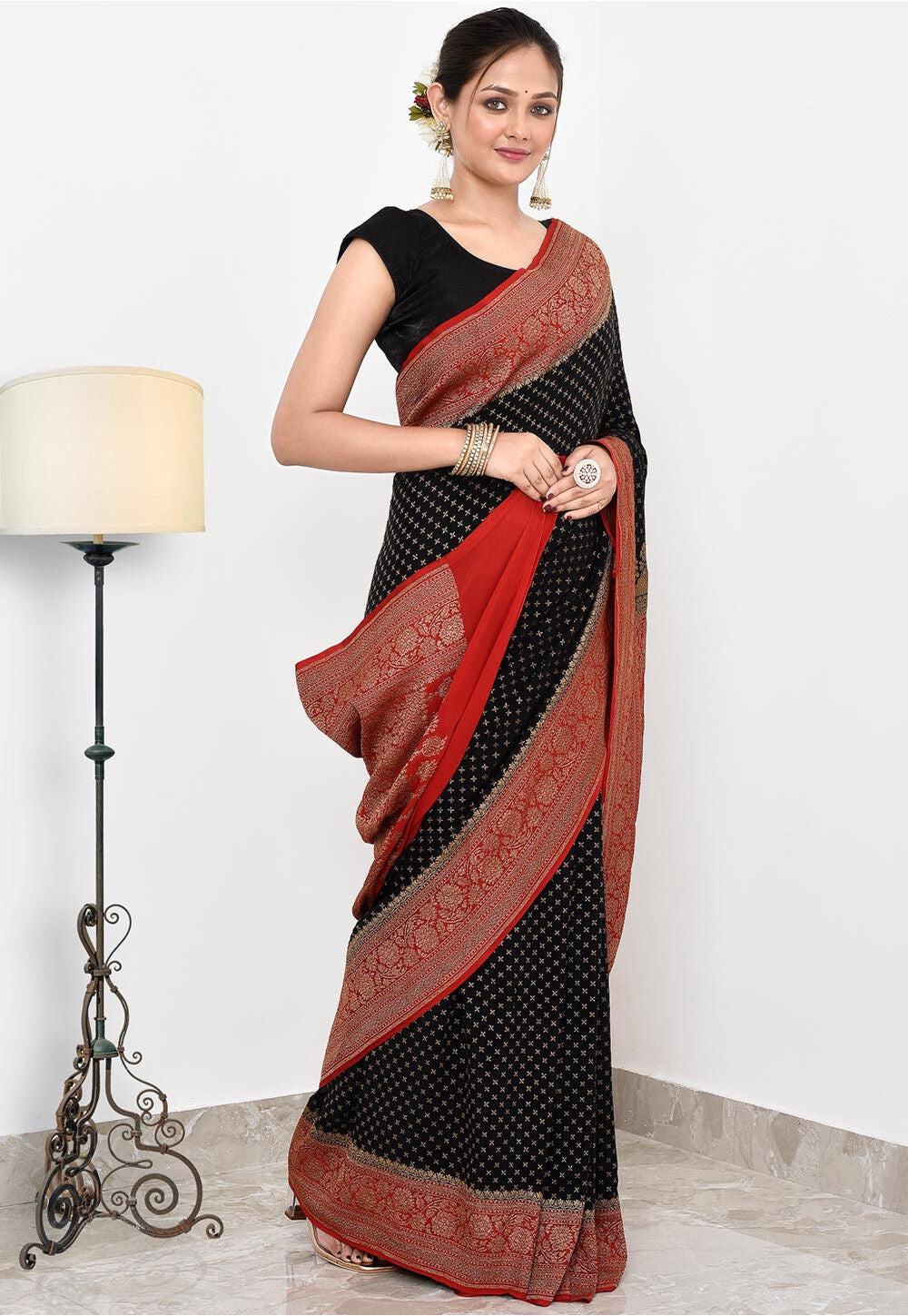 Crepe Silk Handwoven Banaras Saree