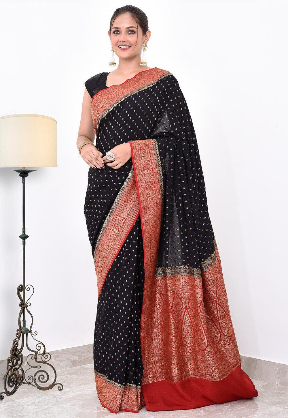 Crepe Silk Handwoven Banaras Saree
