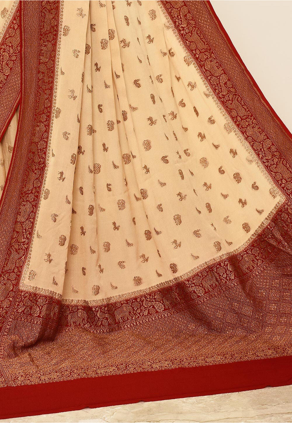 Crepe Silk Handwoven Banaras Saree
