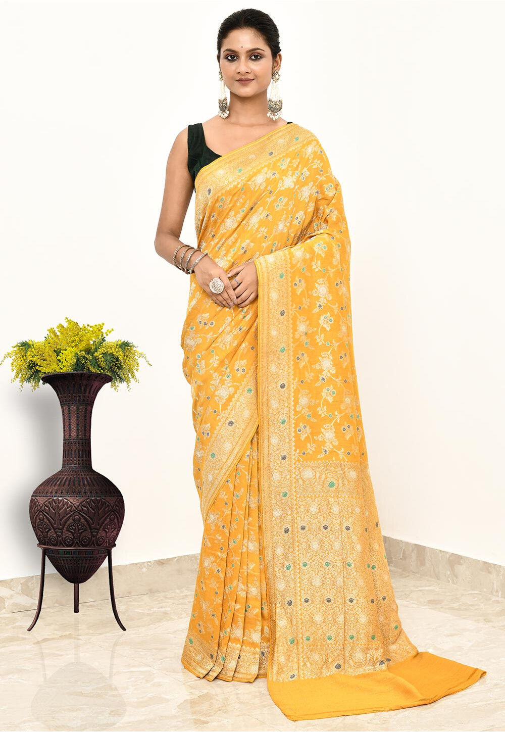 Yellow Monga Silk Handwoven Banaras Saree