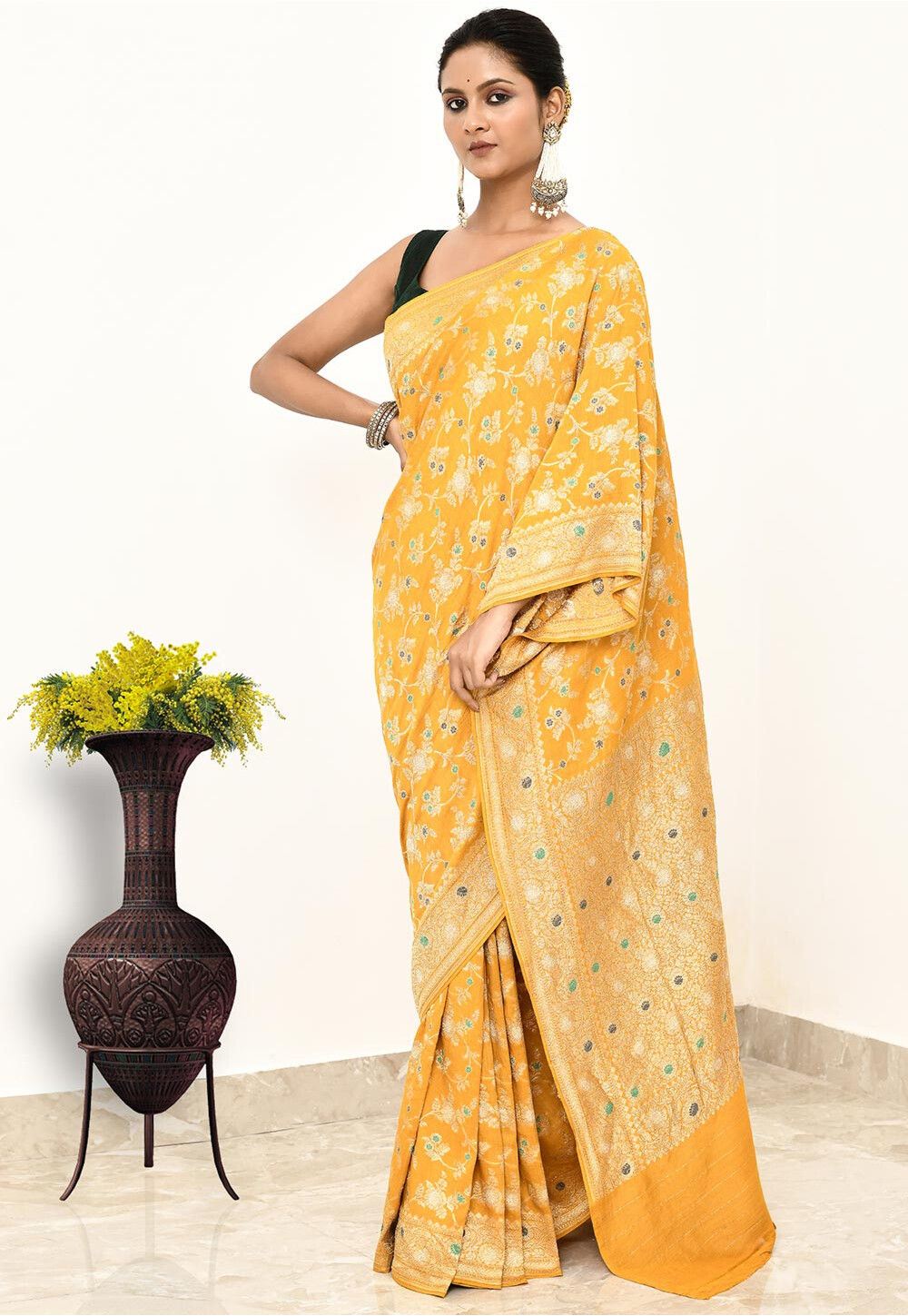Yellow Monga Silk Handwoven Banaras Saree