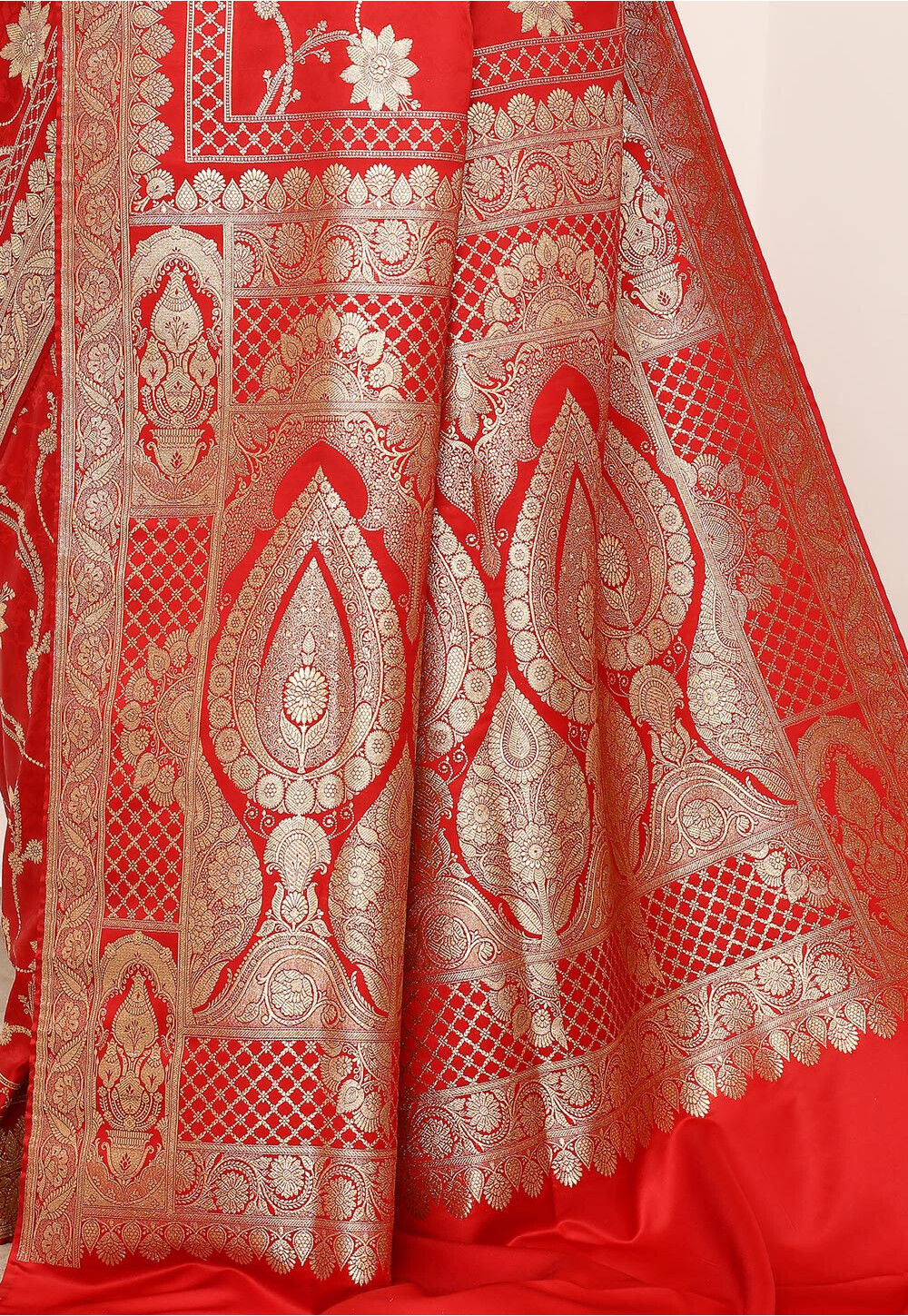 Red Art Silk Handwoven Banaras Saree