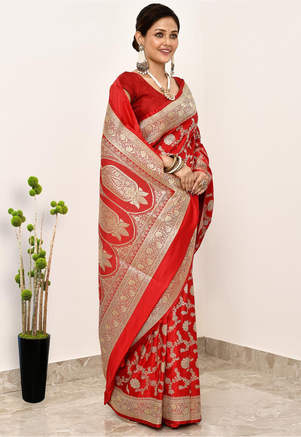 Red Art Silk Handwoven Banaras Saree