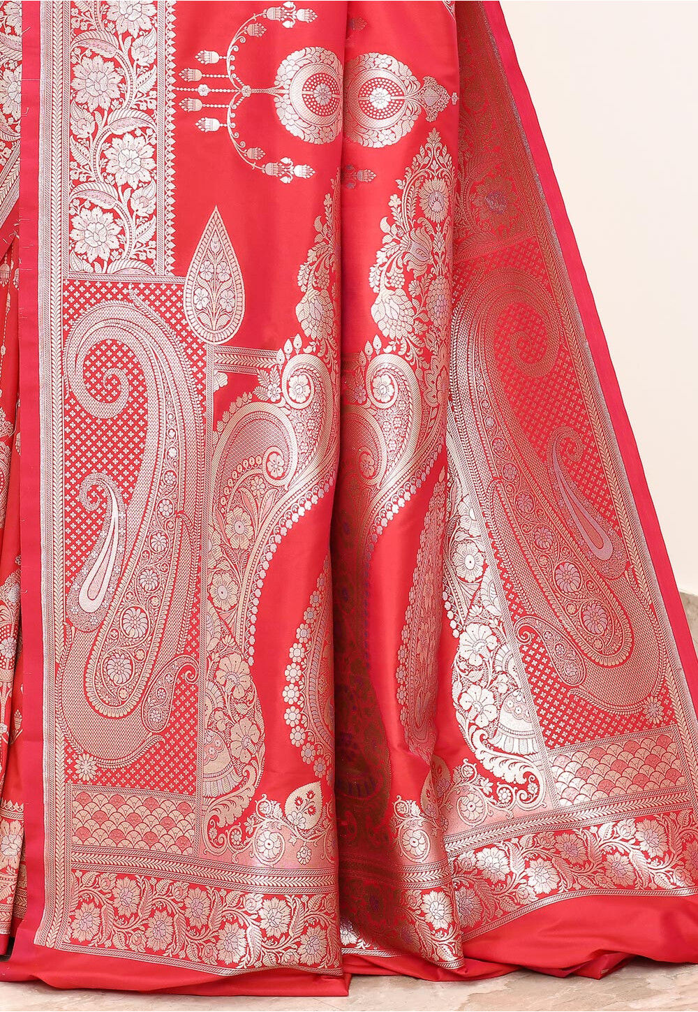 Red Art Silk Handwoven Banaras Saree
