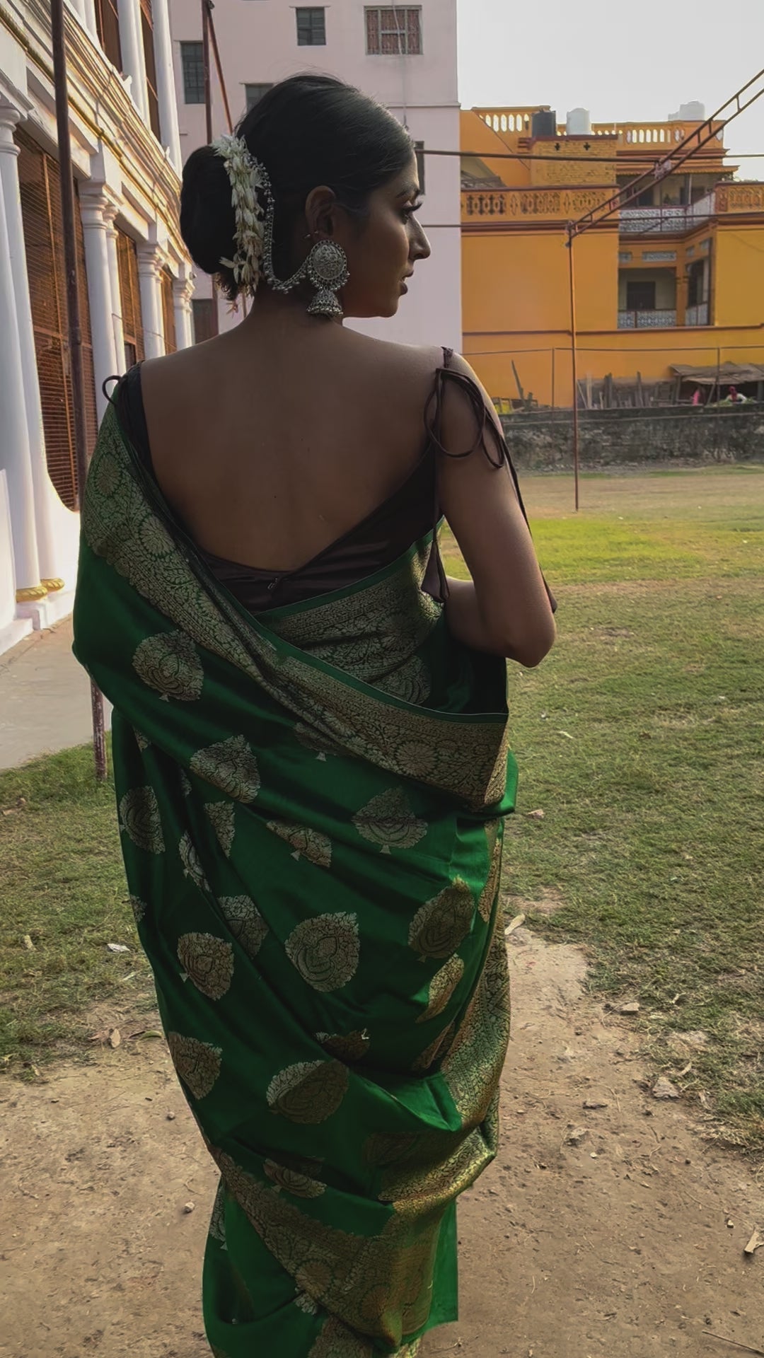 Green Chinia Silk  Handwoven Banaras Saree